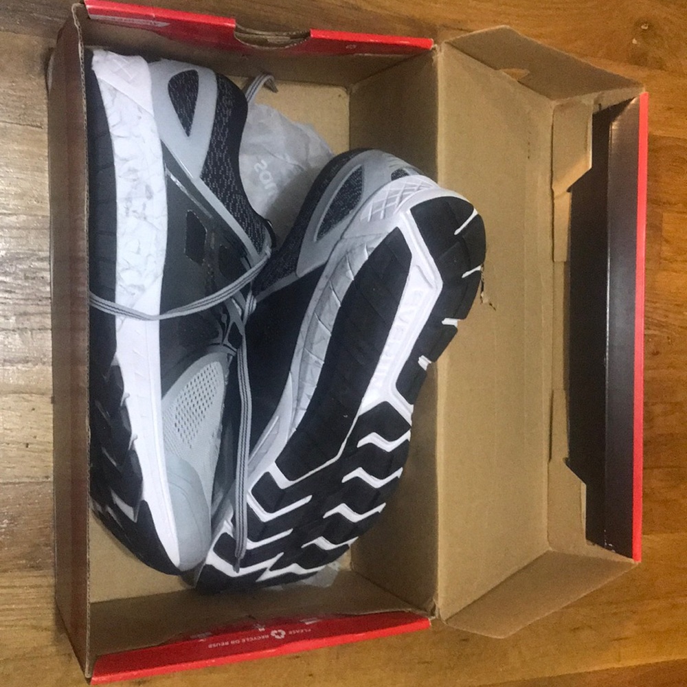 Saucony Men’s Omni ISO 12 Wide